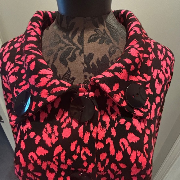 Pink leopard Saylor Jacket, Shannon Passero - Picture 3 of 4